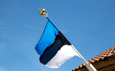 est est
