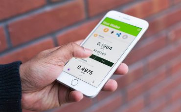 buying-bitcoin-on-app_4460x4460 buying-bitcoin-on-app_4460x4460