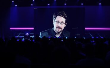 Edward_Snowden_(51367548826) Edward_Snowden_(51367548826)